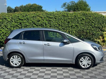 2024 Honda Fit - photo 2