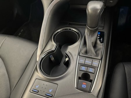 2022 Toyota Camry - photo 17