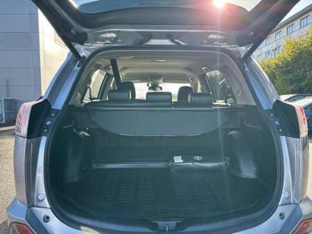 2018 Toyota RAV4 - photo 10