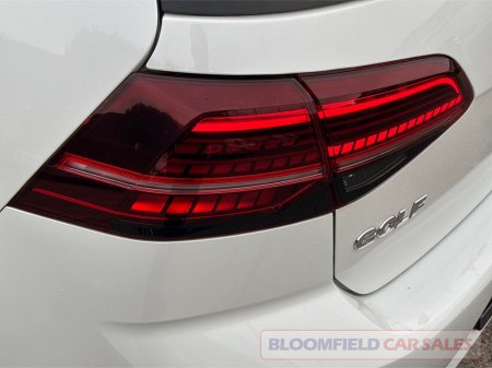 2019 Volkswagen Golf - photo 16