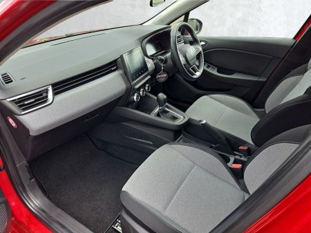 2025 Renault Clio - photo 6