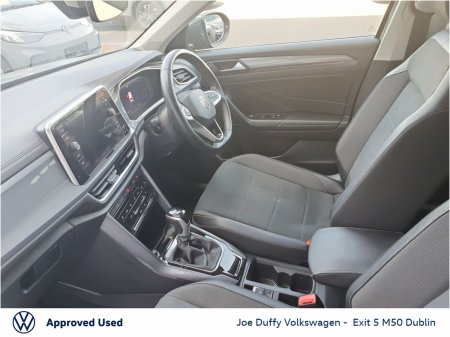 2023 Volkswagen T-Roc - photo 3