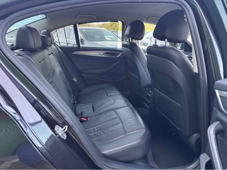 2020 BMW 5-Series - photo 17