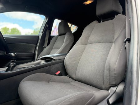 2017 Toyota C-HR - photo 18