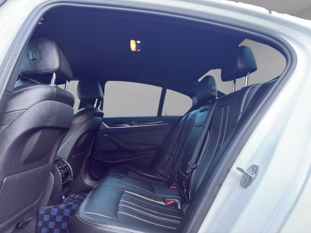 2018 BMW 5-Series - photo 15