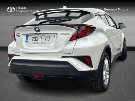 2023 Toyota C-HR - photo 2