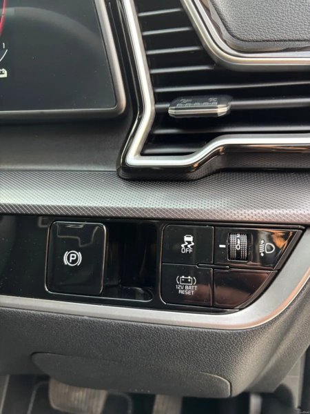 2023 Kia Sportage - photo 33