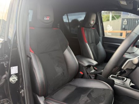 2023 Toyota Hilux - photo 11