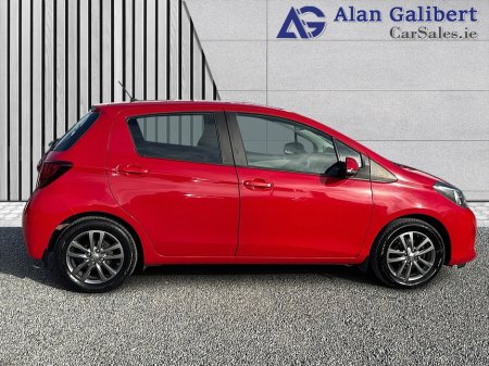 2017 Toyota Yaris - photo 3
