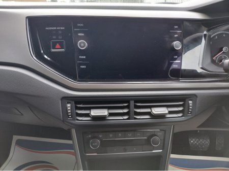 2020 Volkswagen Polo - photo 9