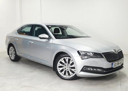 2020 Skoda Superb - photo 2