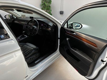 2020 Volkswagen Passat - photo 9