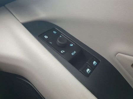 2025 Ford Capri - photo 43