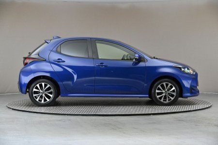 2022 Toyota Yaris - photo 11