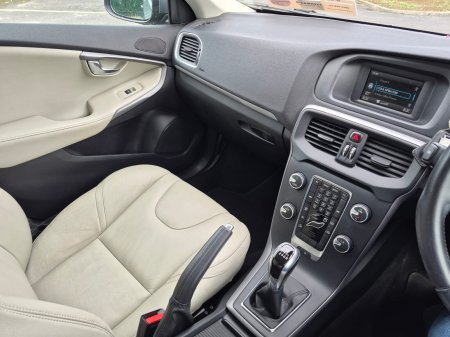 2016 Volvo V40 - photo 18