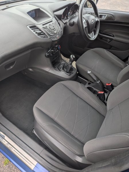 2017 Ford Fiesta - photo 16