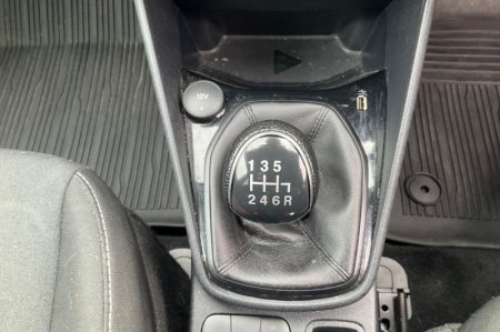 2020 Ford Fiesta - photo 28
