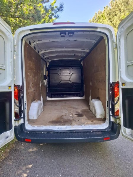 2019 Ford Transit - photo 7