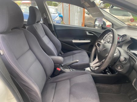 2014 Honda Insight - photo 10
