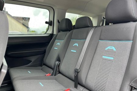 2026 Ford Tourneo Connect - photo 20