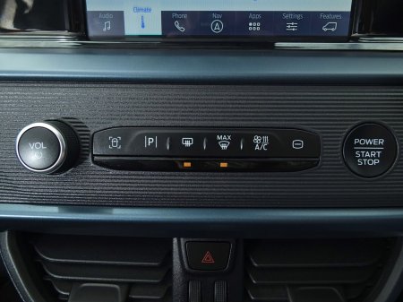 2025 Ford Transit Courier - photo 18