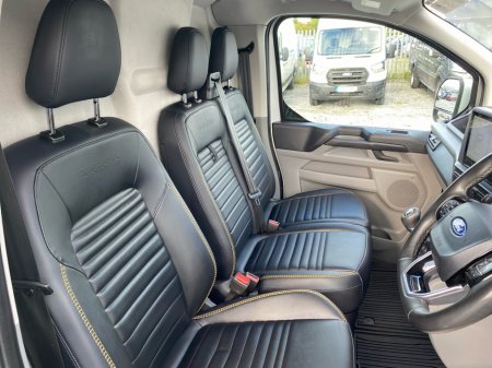 2024 Ford Transit Custom - photo 16
