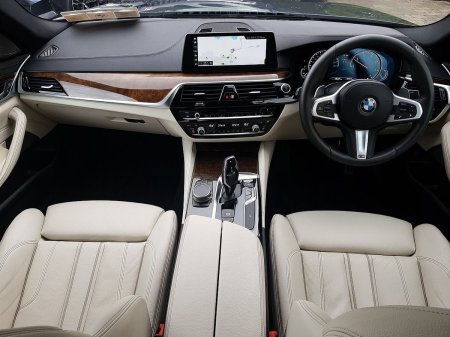 2018 BMW 5-Series - photo 4