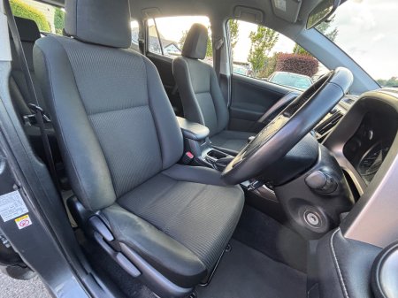 2017 Toyota RAV4 - photo 12