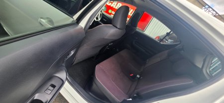 2015 Toyota Aqua - photo 8