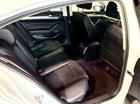 2017 Volkswagen Passat - photo 9