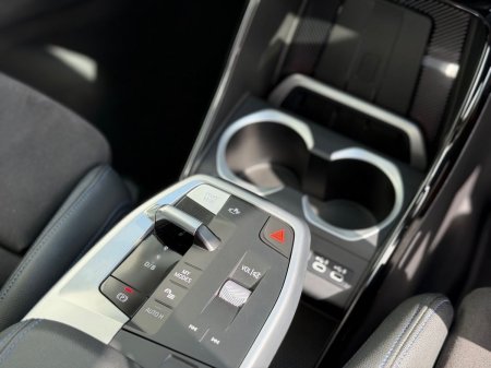 2023 BMW iX1 - photo 9