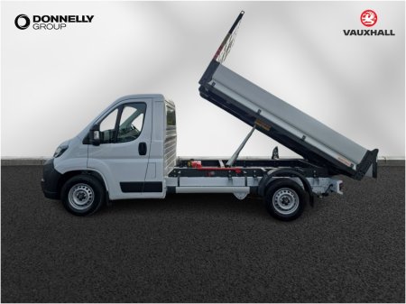 2026 Vauxhall Movano - photo 13