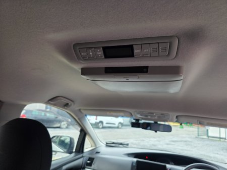 2015 Toyota Estima - photo 10