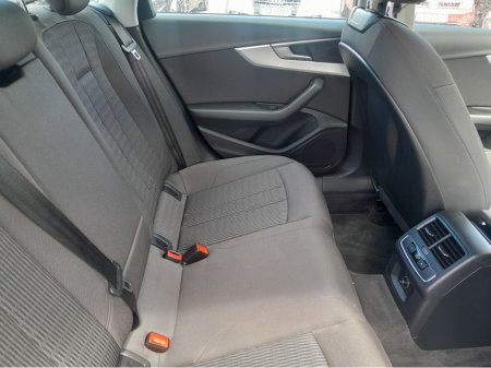 2018 Audi A4 - photo 17