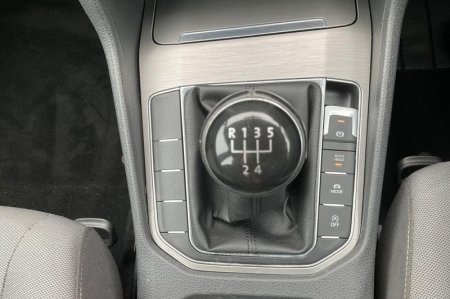 2015 Volkswagen Golf SV - photo 28