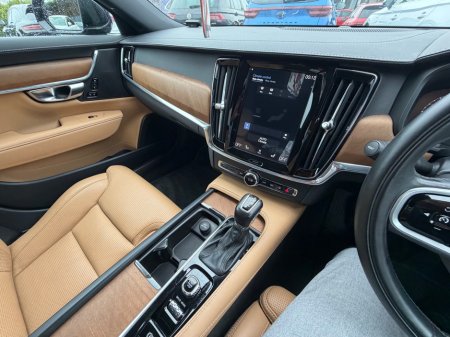 2019 Volvo V90 - photo 30