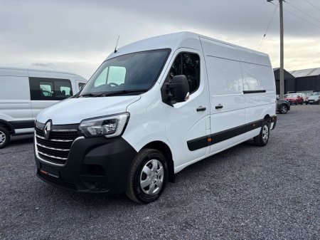 2022 Renault Master