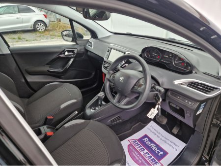 2017 Peugeot 208 - photo 15