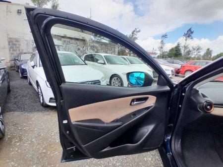 2017 Mazda Demio - photo 11