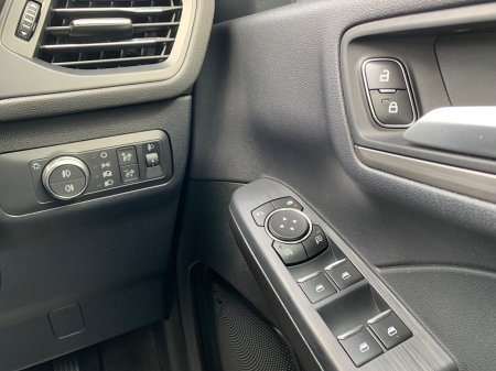 2022 Ford Kuga - photo 27