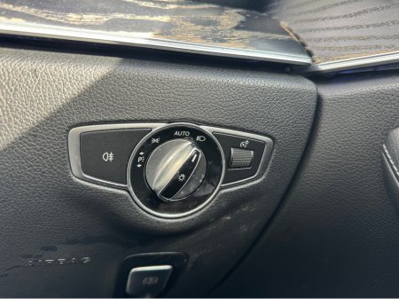 2019 Mercedes-Benz E-Class - photo 29