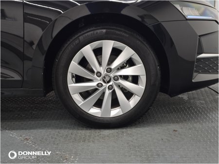 2025 Skoda Octavia - photo 5