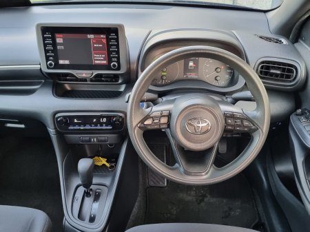2021 Toyota Yaris - photo 20