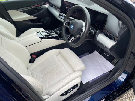 2024 BMW i5 - photo 13