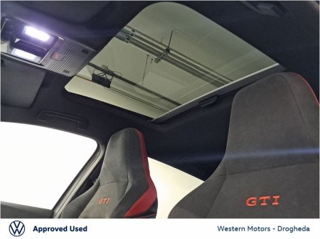2025 Volkswagen Golf - photo 21