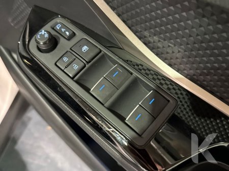 2021 Toyota C-HR - photo 23