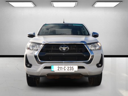 2021 Toyota Hilux - photo 2