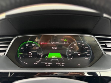 2020 Audi e-tron - photo 27