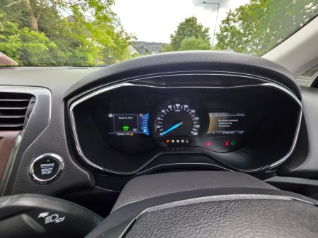2020 Ford Mondeo - photo 17