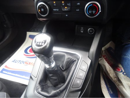 2019 Ford Focus - photo 15
